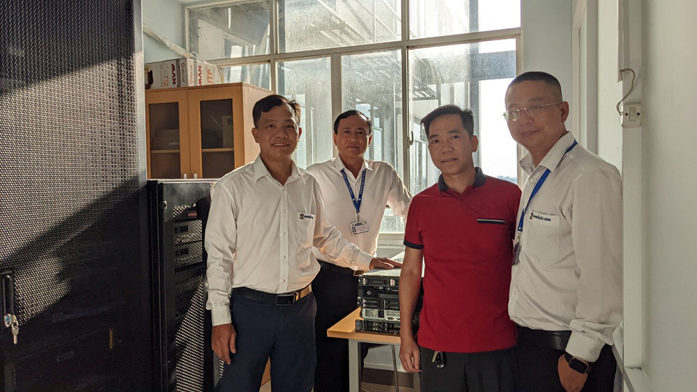 Công ty Cổ phần trực tuyến GOSU trao tặng SERVER cho Khoa CNTT Trường ĐH Nguyễn Tất Thành