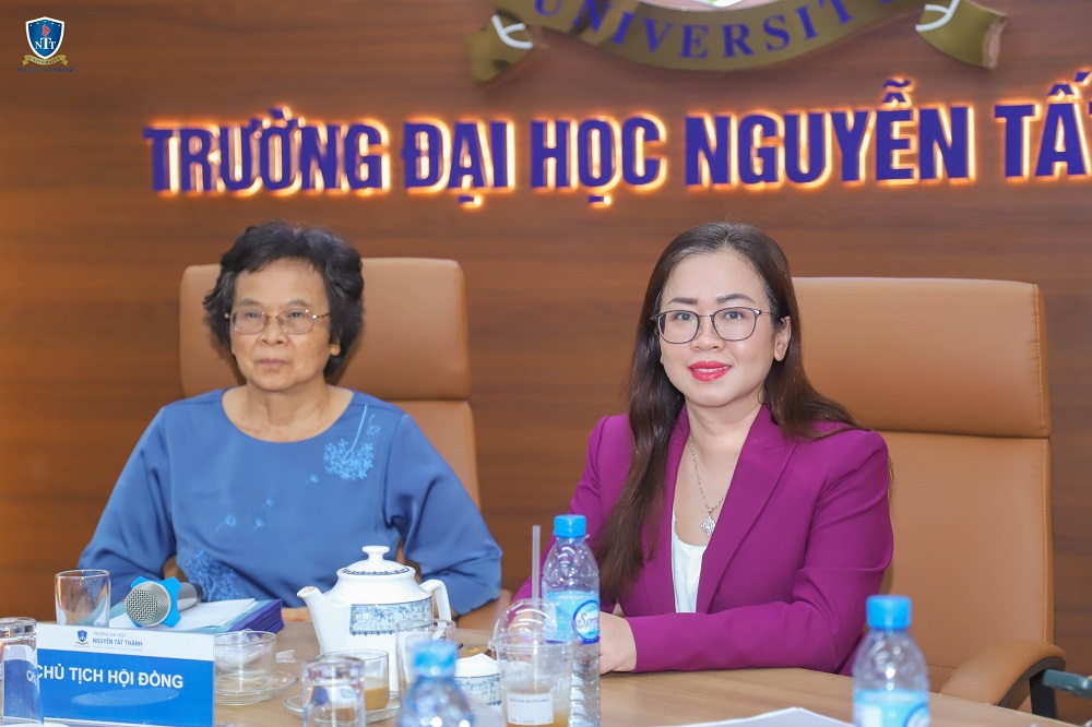 Hội đồng đánh giá tiểu luận tổng quan Tiến sĩ ngành CNTT (7/7/2024)