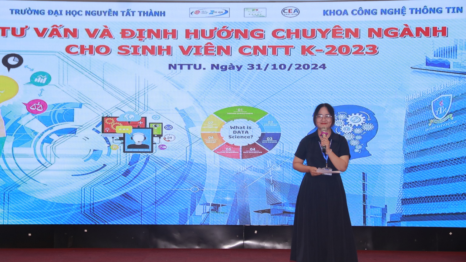 Tư vấn Chuyên ngành cho sinh viên Khóa 2023, Khoa Công Nghệ thông tin – Đại Học Nguyễn Tất Thành, ngày 31/10/2024