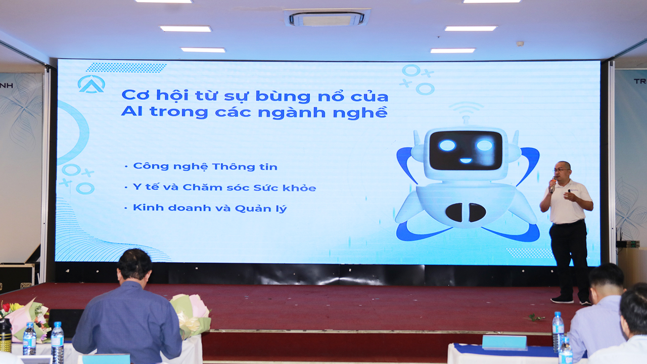 Chương trình định hướng sinh viên tốt nghiệp và cơ hội cho sinh viên trước làn sóng công nghệ mới